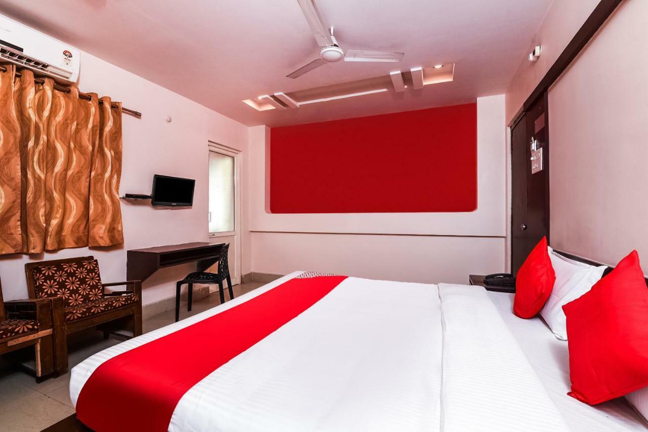 Oyo 28856 Manjeera Inn Visakhapatnam Luaran gambar