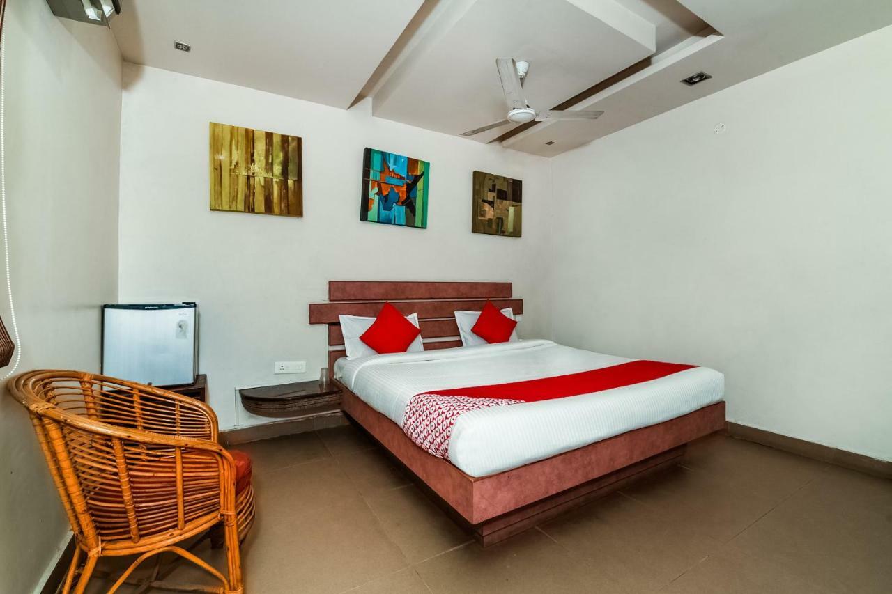 Oyo 28856 Manjeera Inn Visakhapatnam Luaran gambar