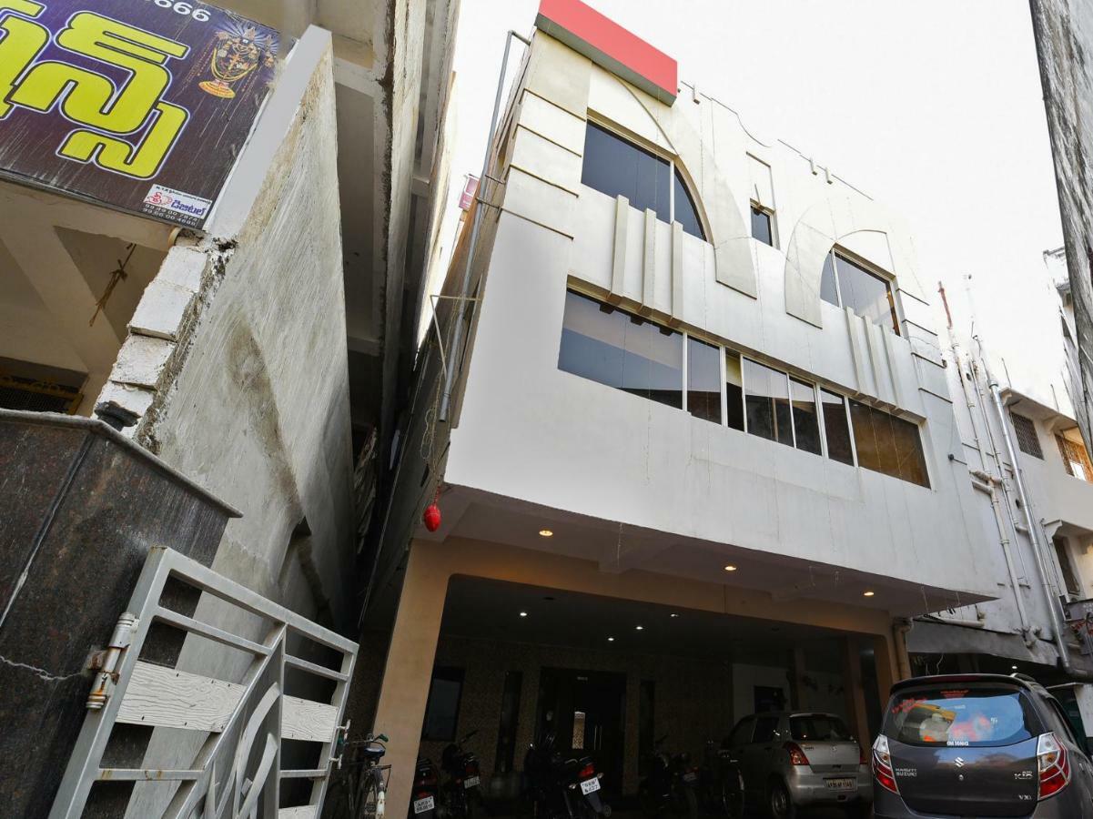 Oyo 28856 Manjeera Inn Visakhapatnam Luaran gambar